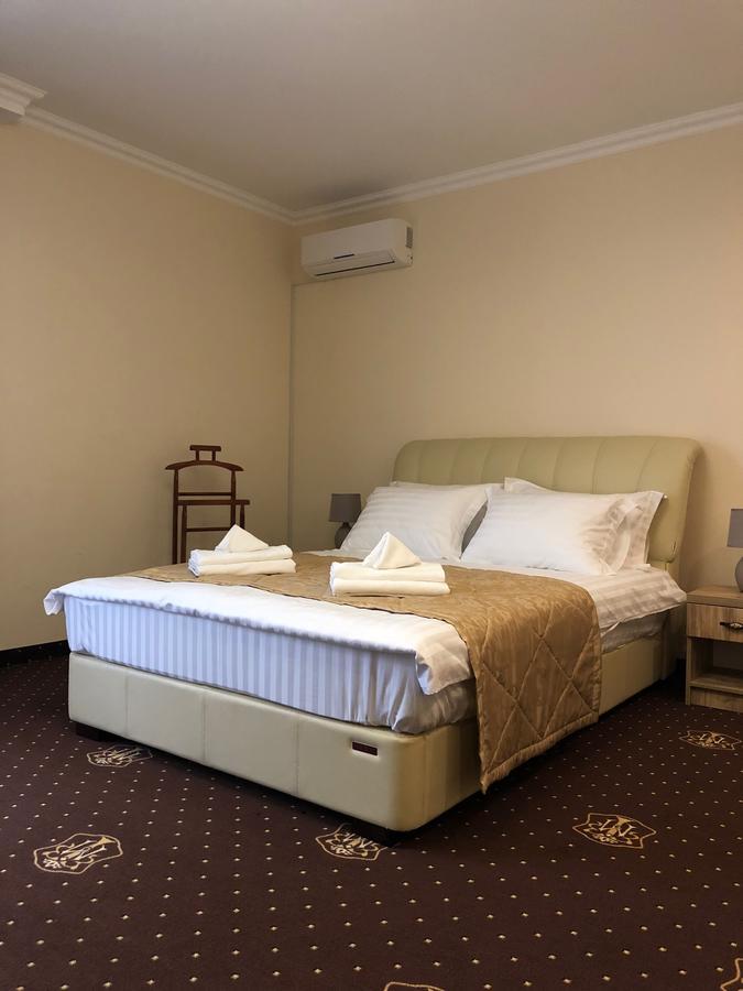 Hotel Boutique Tovmed Vinnytsia Exterior photo